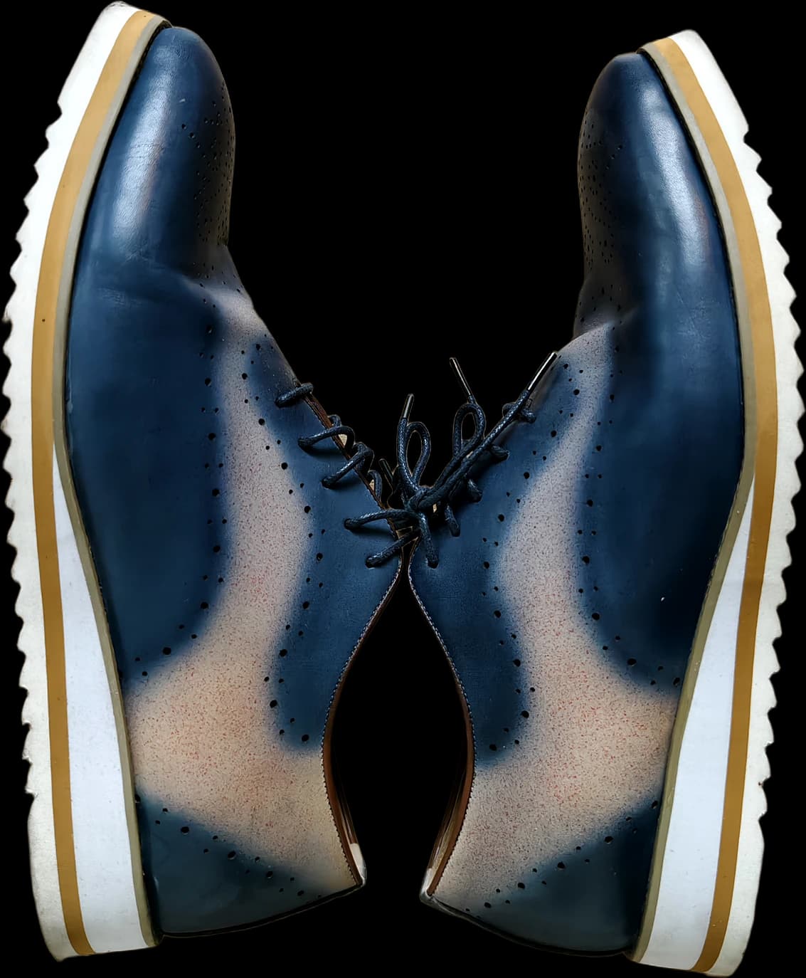 Men's blue leather brogue shoes with white sole, EU 44-45